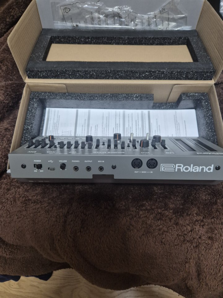 Roland Boutique SH-01A