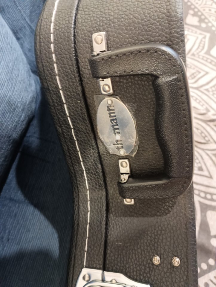 Estuche thomman semihollow tipo 335