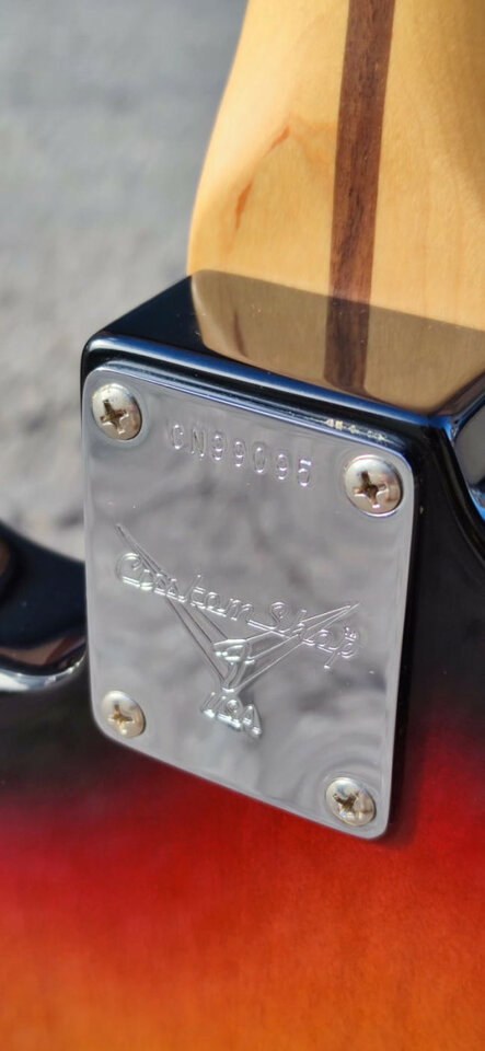 Fender Stratocaster Custom Shop Custom Classic 2005 - Sunburst de segunda mano · Foto 6 de 7 · Barcelona · 2000 €