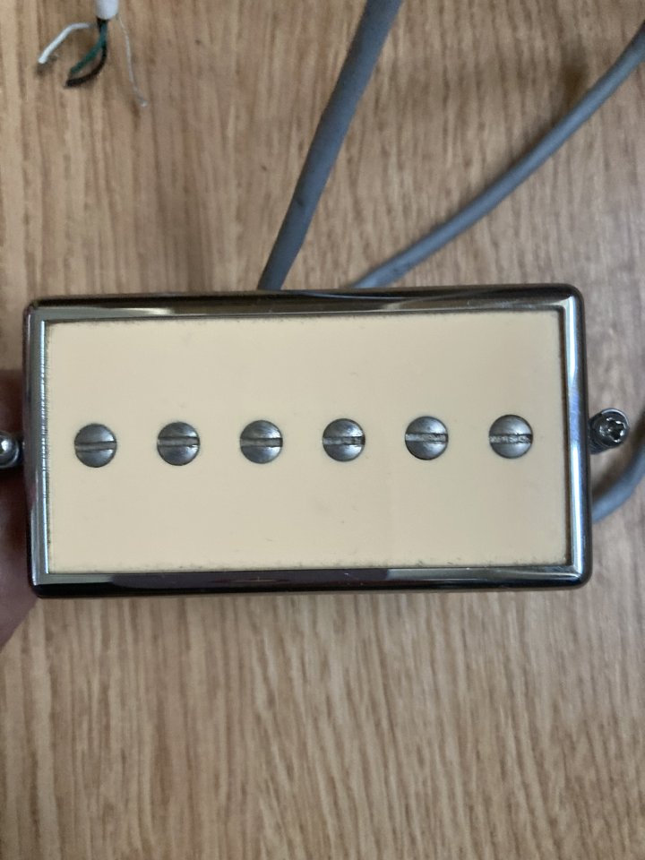 Pastilla Gibson P94-T