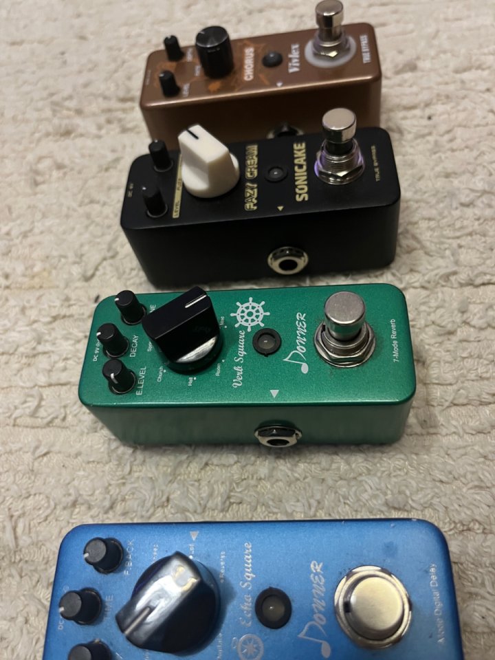 Donner Verb Square - Reverb (7 modos) de segunda mano · Foto 6 de 10 · Gipuzkoa · 15 €