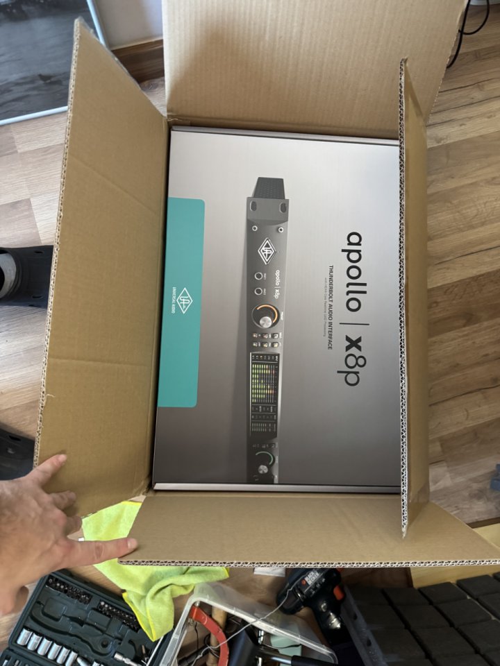 Universal Audio Apollo X8P