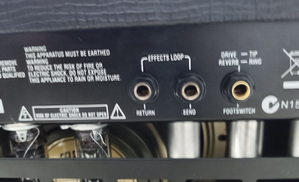 LANEY VC-15 1x10 - Ampli de guitarra a válvulas made in UK de segunda mano · Foto 8 de 10 · Sevilla · 400 €
