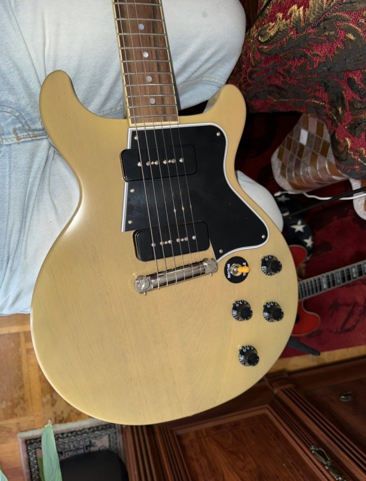Epiphone Les Paul Special Inspired by Gibson con Bisby de segunda mano · Foto 3 de 6 · Asturias · 870 €