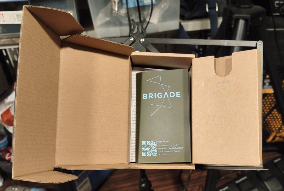 Pedal Chorus/Vibrato UAFX Brigade de segunda mano · Foto 8 de 8 · Sevilla · 100 €