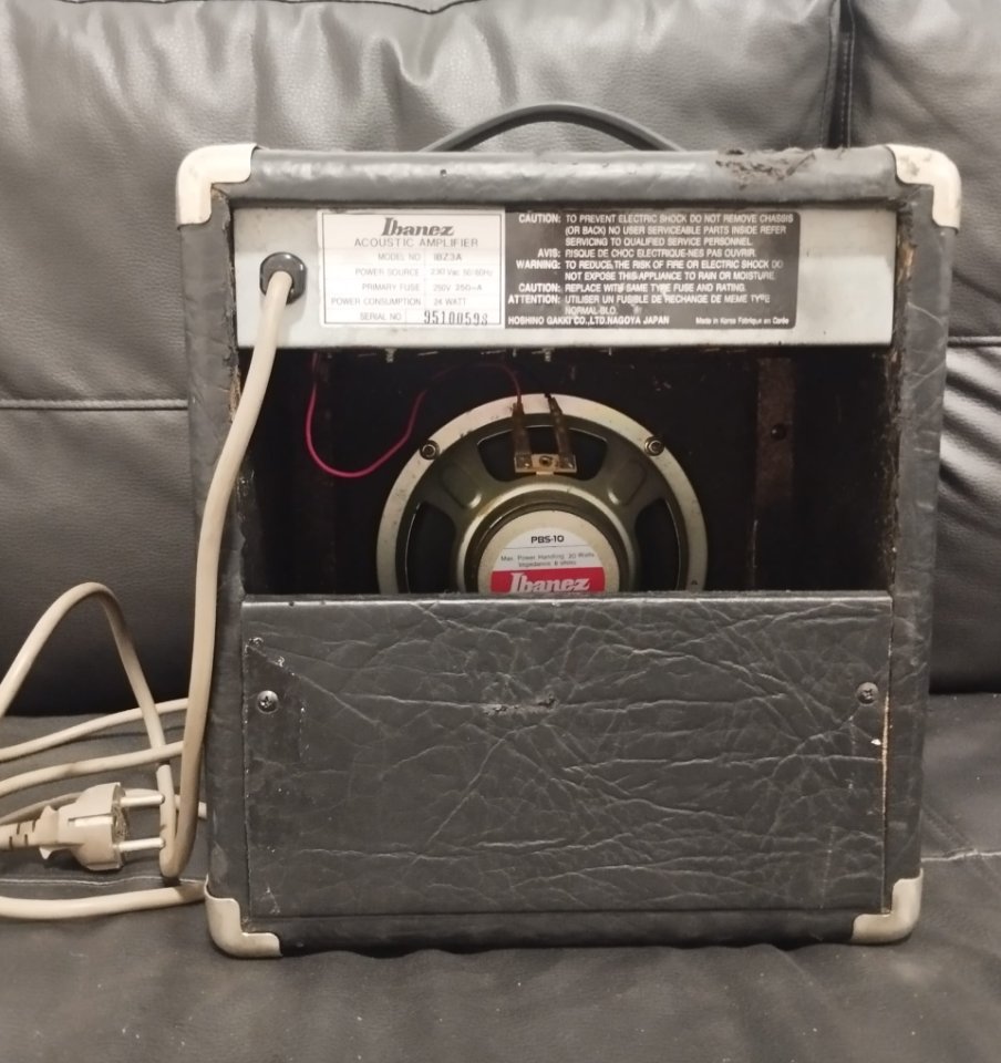 Amplificador Ibanez para acústica de segunda mano · Foto 2 de 3 · Málaga · 50 €