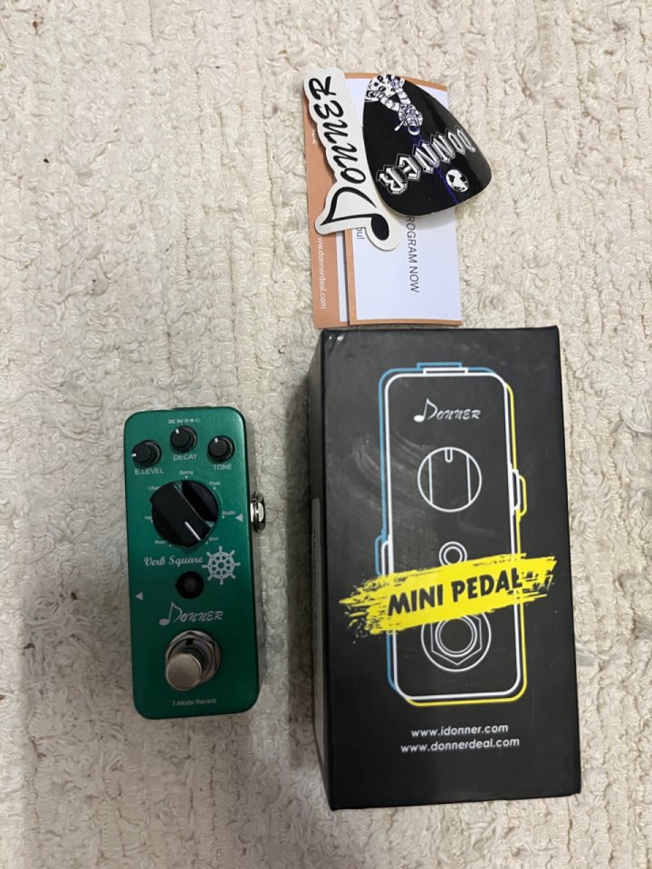 Donner Verb Square - Reverb (7 modos) de segunda mano · Foto 5 de 10 · Gipuzkoa · 15 €
