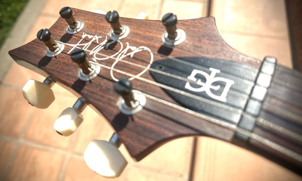 Guitarra PRS DGT de segunda mano · Foto 3 de 5 · Madrid · 2500 €
