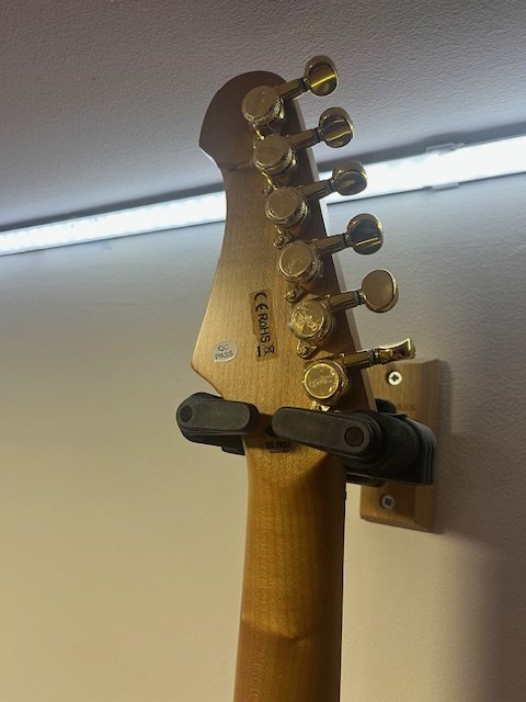 Jet JT600 nueva (regalo de estos reyes). Cambio por superstrato de segunda mano · Foto 4 de 6 · Ciudad Real