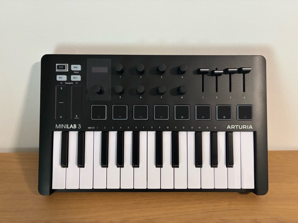 Arturia Minilab 3 de segunda mano · Foto 1 de 2 · Albacete · 70 €