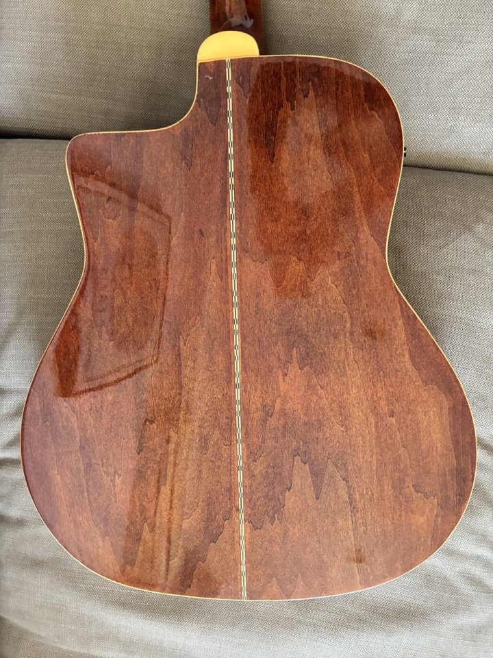 Guitarra Electroacústica Cort MR500 de segunda mano · Foto 5 de 9 · Madrid · 150 €
