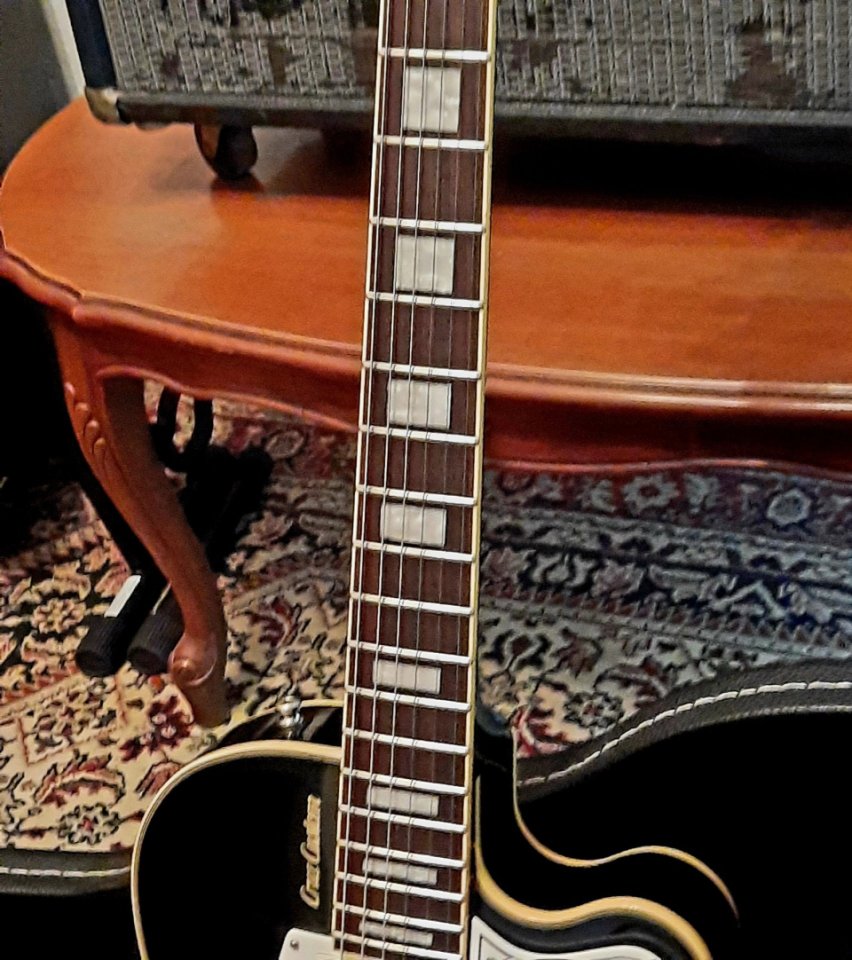 Airline Tuxedo by Eastwood Guitars