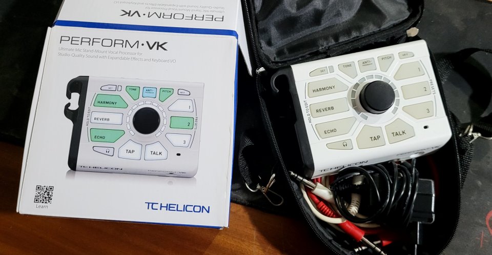 TC Helicon Perform VK Procesador Vocal de segunda mano · Foto 2 de 6 · Madrid · 180 €