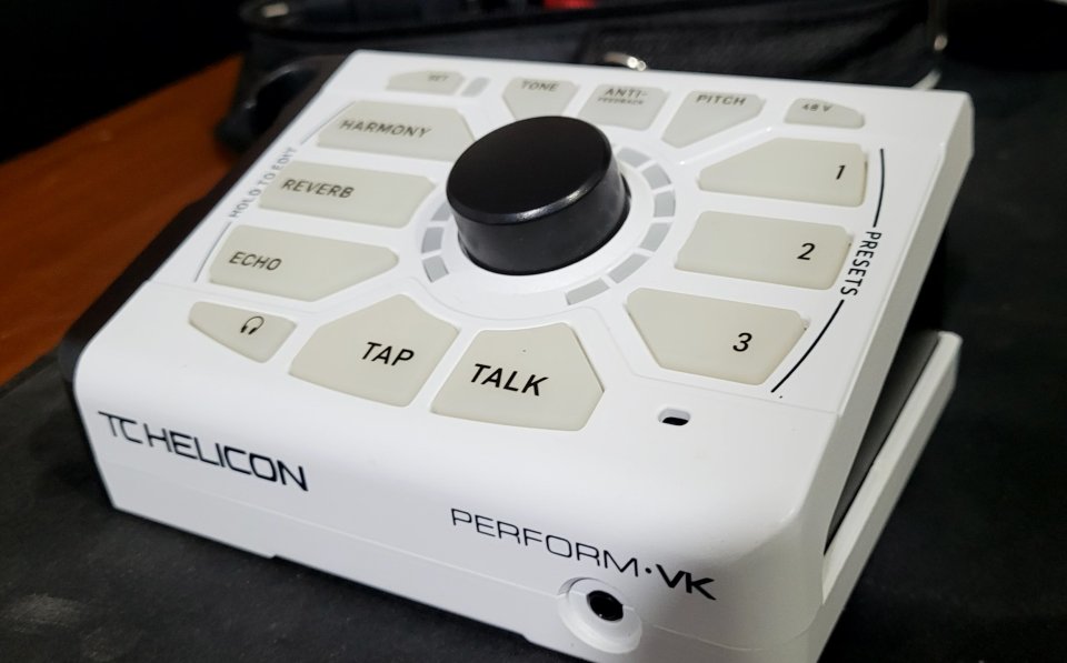 TC Helicon Perform VK Procesador Vocal de segunda mano · Foto 1 de 6 · Madrid · 180 €