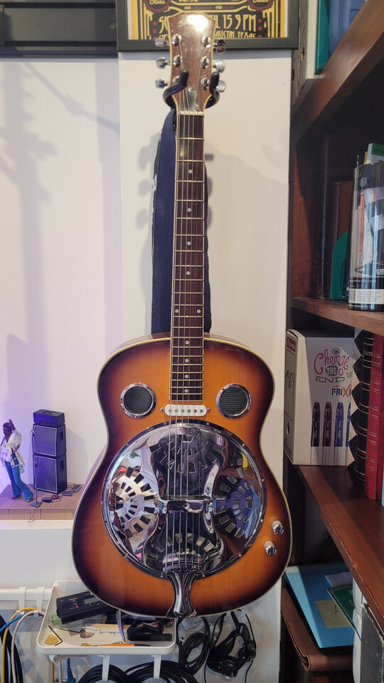 Dobro Stagg con pastilla