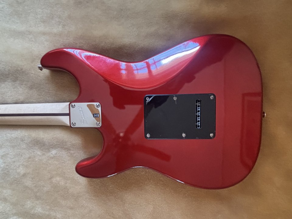 Squier Afinitty a estrenar Red Apple Candy de segunda mano · Foto 8 de 10 · Sevilla · 200 €