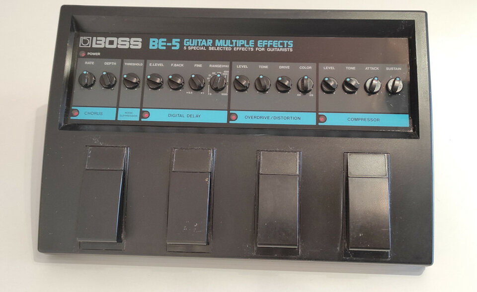 BOSS BE-5 multiefectos vintage 90's  japonés
