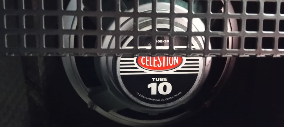 Amplificador valvulas sonido basado JTM-45 BASMAN