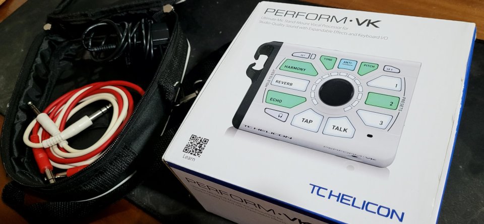 TC Helicon Perform VK Procesador Vocal de segunda mano · Foto 6 de 6 · Madrid · 180 €