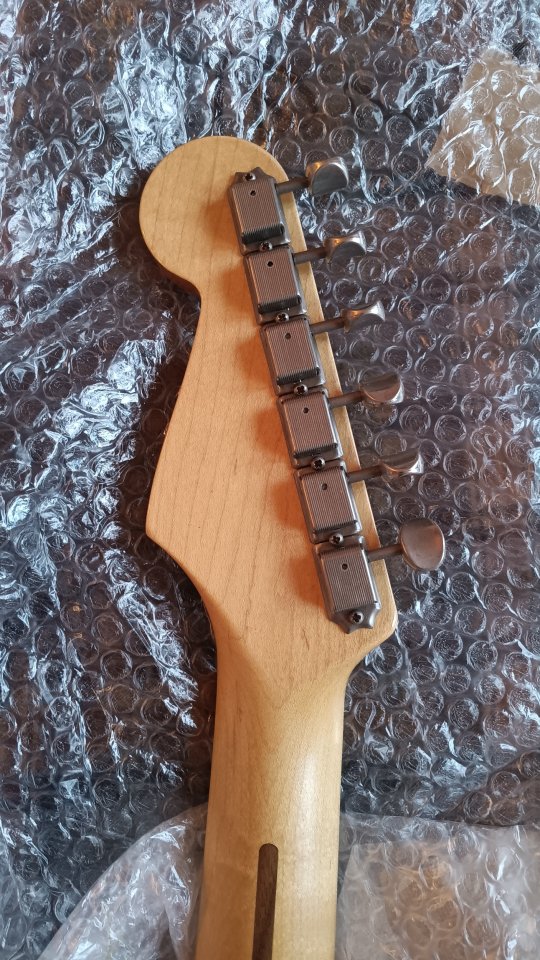 RESERVADO Mastil stratocaster Allparts Bad Dog Guitars