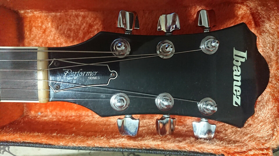 Guitarra Ibanez Les Paul Performer Series PF150, Japan 1981.