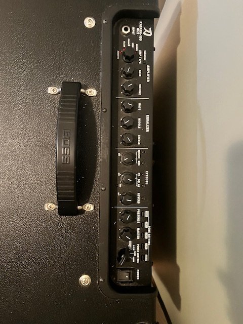 Boss Katana 100 Amplificador de segunda mano · Foto 3 de 4 · Barcelona · 265 €