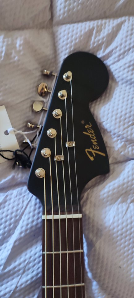 Guitarra electroacústica Fender Monterrey Standard