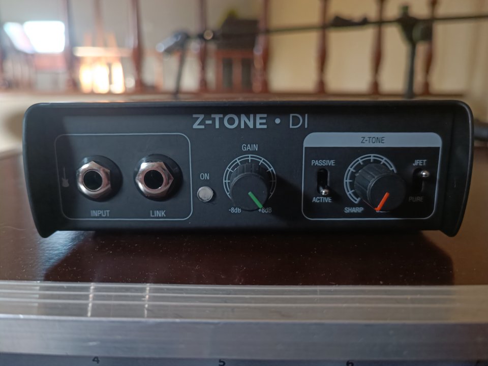 Z-Tone Preamp/DI IK Multimedia
