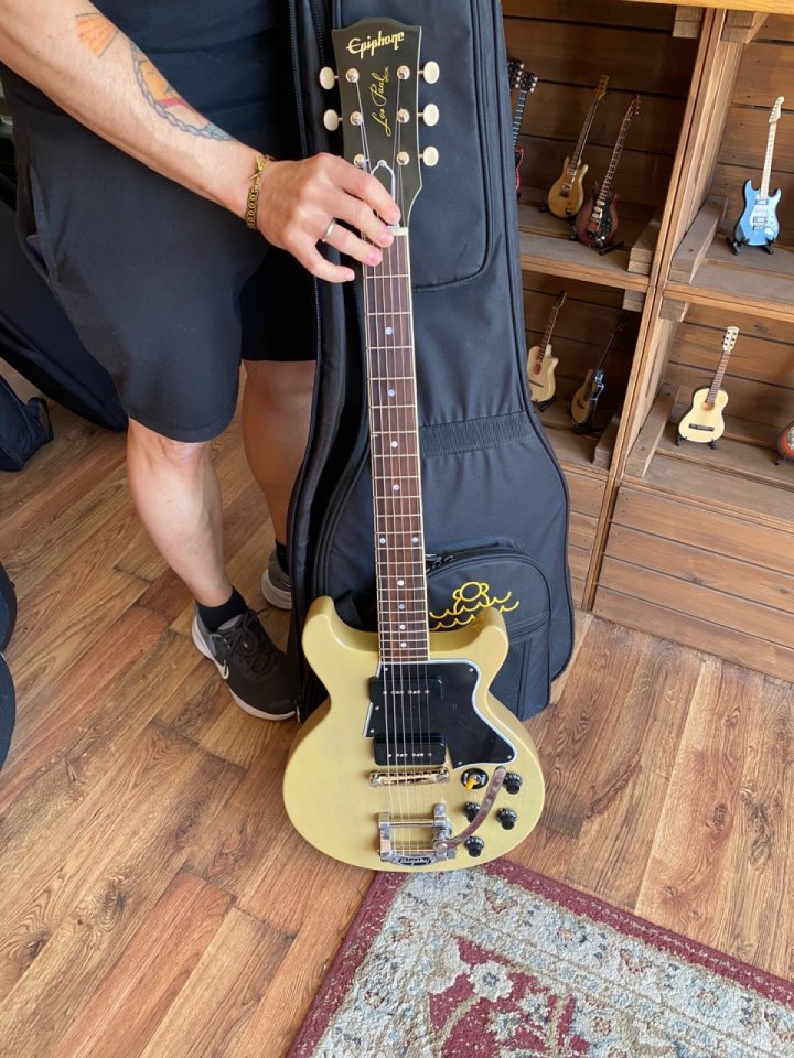 Epiphone Les Paul Special Inspired by Gibson con Bisby de segunda mano · Foto 6 de 6 · Asturias · 870 €