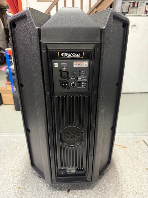 2 Cajas RCF ART 710-A MK4 de segunda mano · Foto 4 de 5 · Gipuzkoa · 575 €