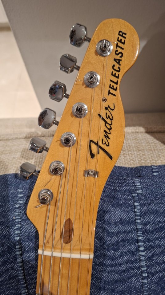 Fender Telecaster Thinline de segunda mano · Foto 5 de 8 · Madrid · 1900 €