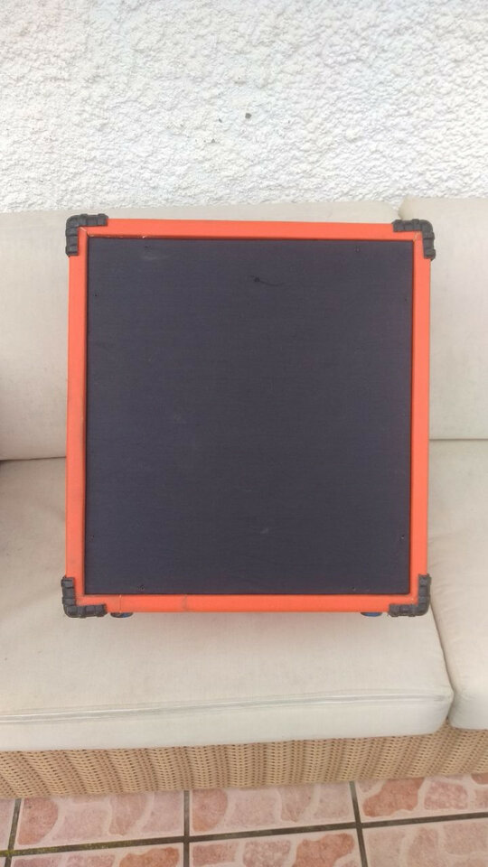 PANTALLA 115.. para altavoz 15'' (25€)