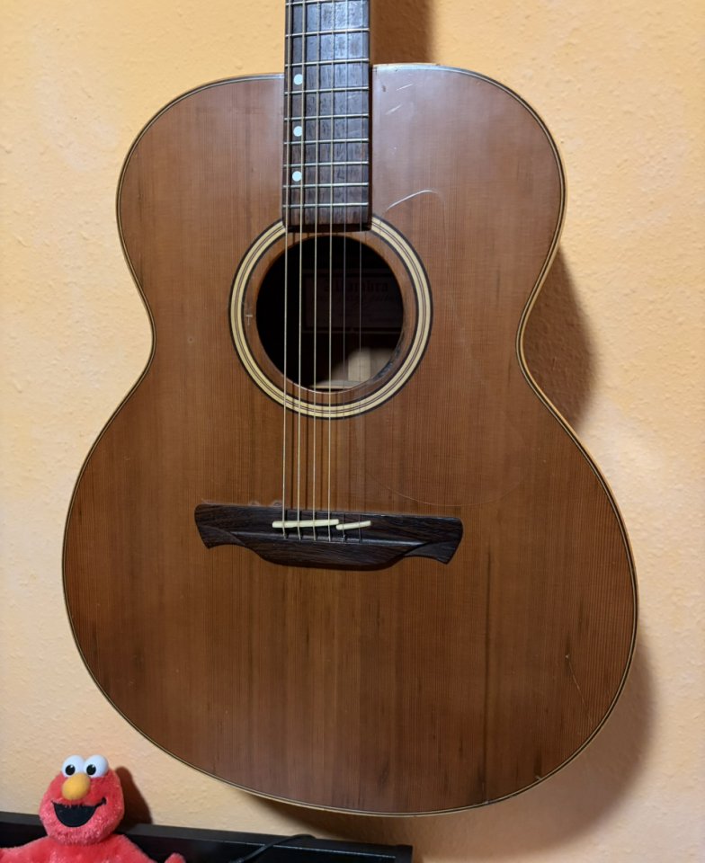 Guitarra acústica Alhambra J1 de segunda mano · Foto 1 de 10 · Sevilla · 395 €