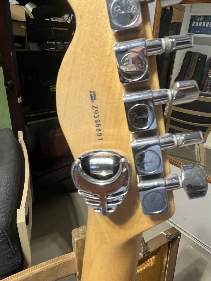 Fender Telecaster American Standard mejorasa de segunda mano · Foto 3 de 6 · Madrid · 1300 €