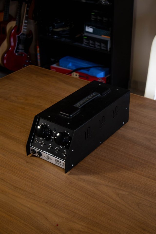 Previo microfono a valvulas UAD Solo 610 de segunda mano · Foto 1 de 2 · Madrid · 930 €