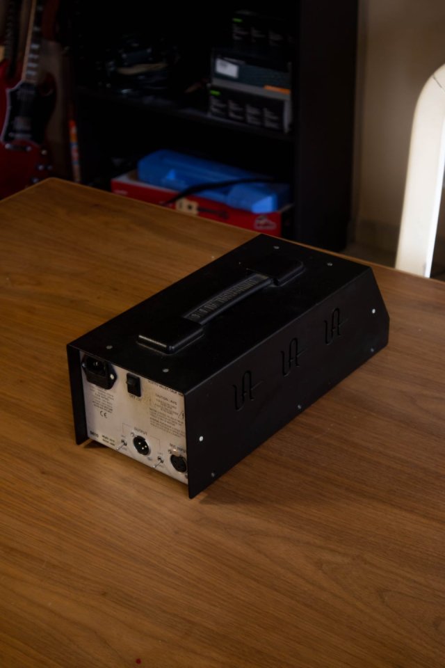 Previo microfono a valvulas UAD Solo 610 de segunda mano · Foto 2 de 2 · Madrid · 930 €