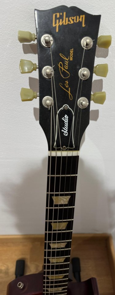 Gibson Les Paul Studio Faded 2012 de segunda mano · Foto 2 de 10 · Málaga · 900 €