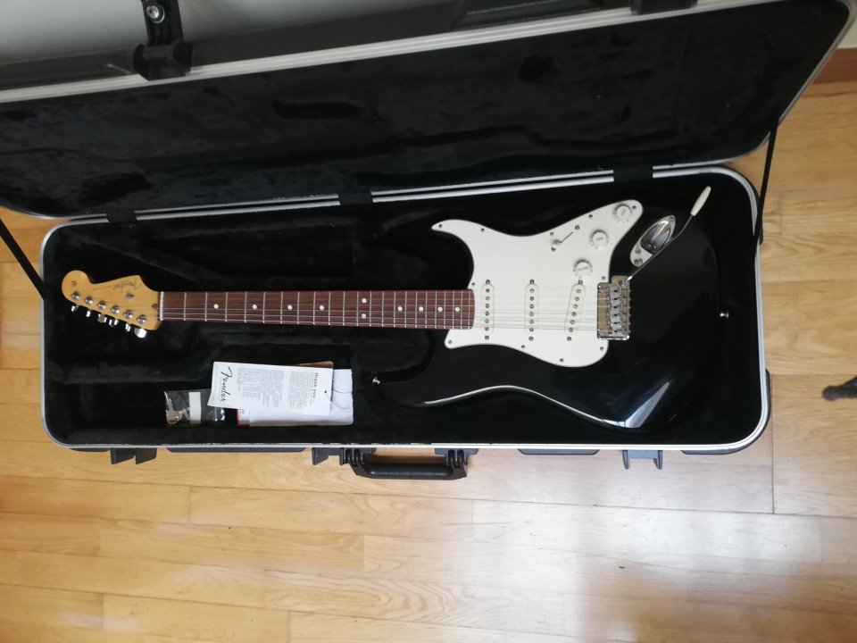 Fender Stratocaster American Standard 2016.