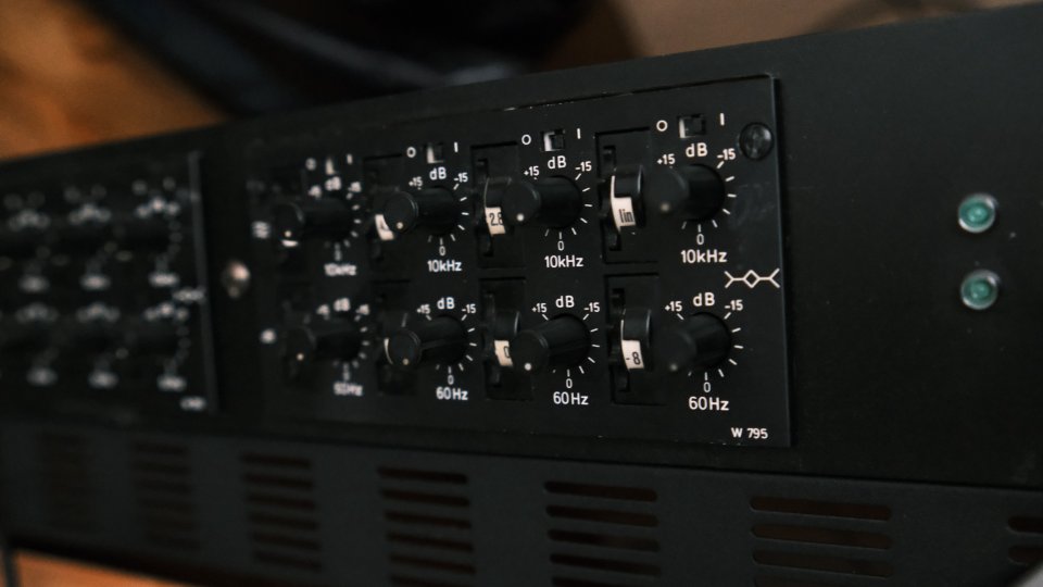 Telefunken W795 eqs x8 de segunda mano · Foto 2 de 9 · Sevilla · 1650 €