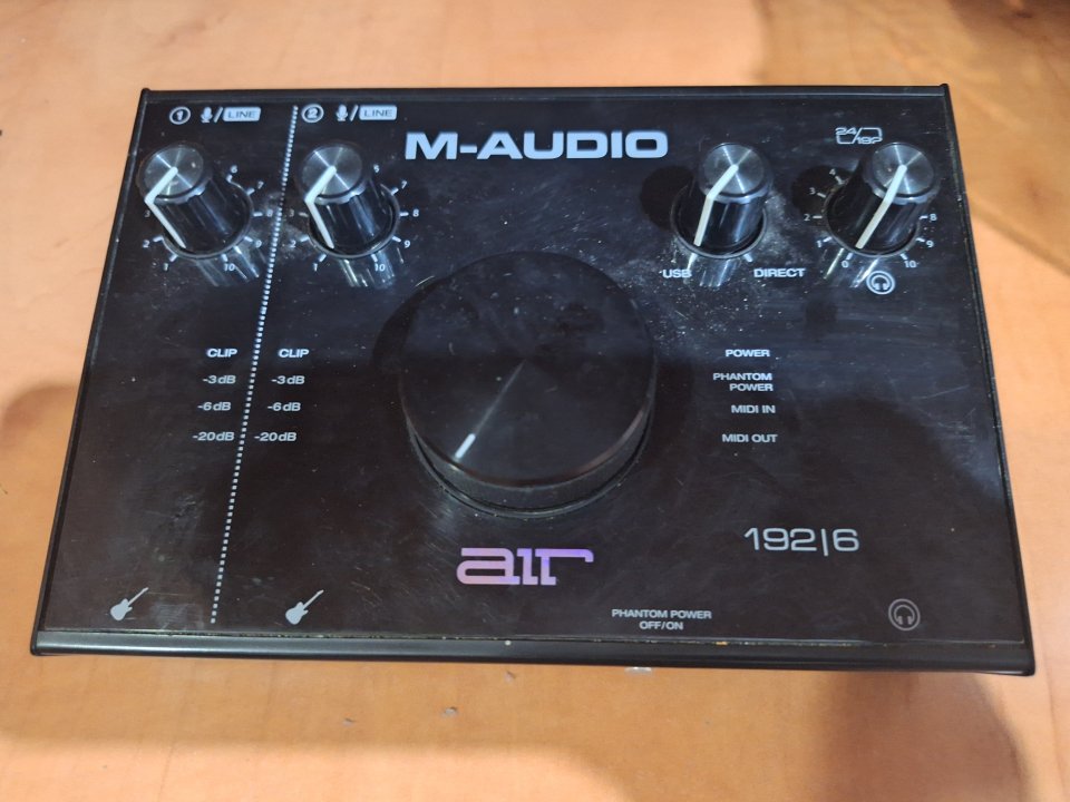 Interfaz de audio M-Audio AIR 192-6 de segunda mano · Foto 2 de 6 · Granada · 90 €