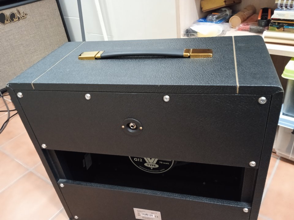 Pantalla Marshall Studio Vintage