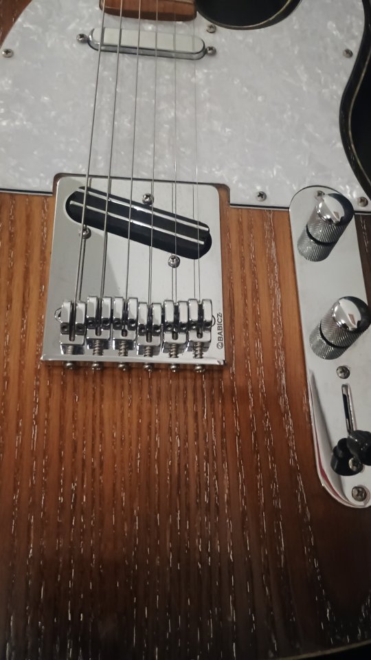 Telecaster de fresno de 1 pieza / CAMBIO de segunda mano · Foto 8 de 10 · Barcelona · 650 €