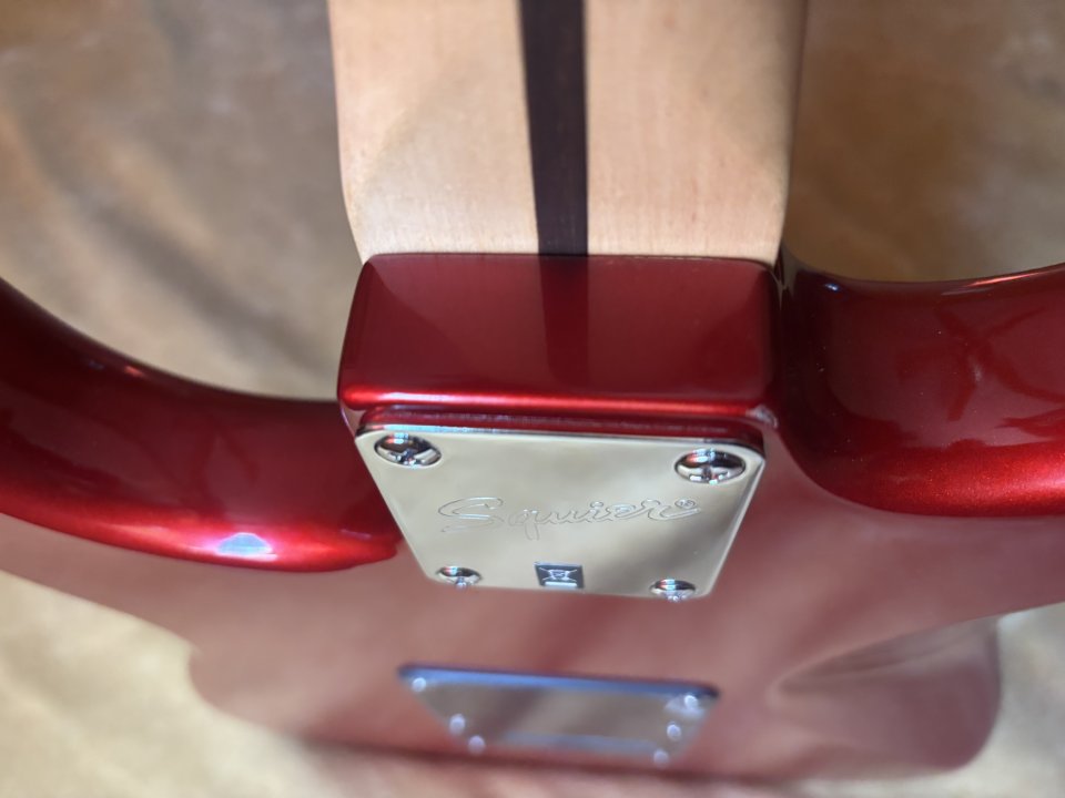 Squier Afinitty a estrenar Red Apple Candy de segunda mano · Foto 10 de 10 · Sevilla · 200 €