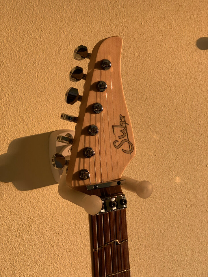 Suhr Standard Floyd Rose/True temperament