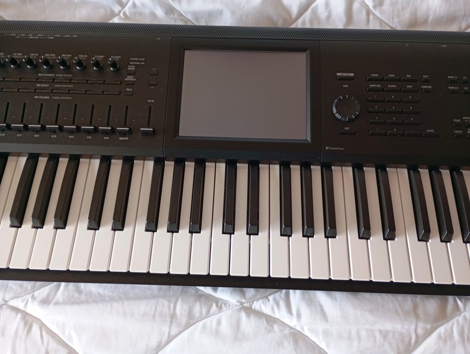 Korg Kronos 3 de segunda mano · Foto 1 de 6 · Pontevedra · 2100 €