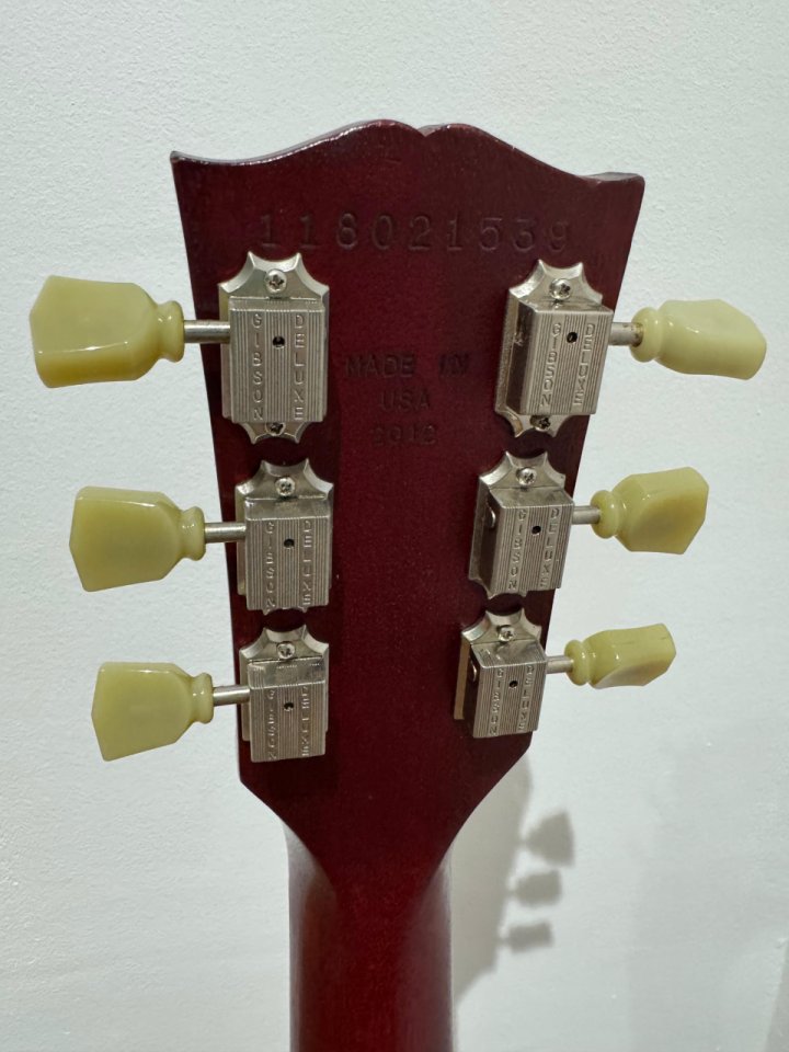 Gibson Les Paul Studio Faded 2012 de segunda mano · Foto 7 de 10 · Málaga · 900 €