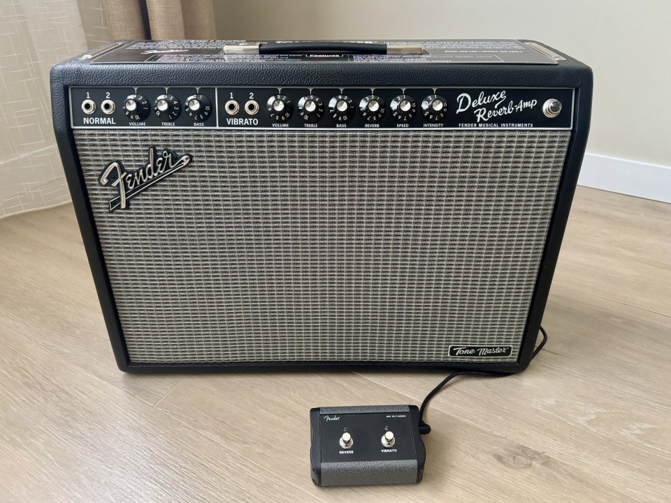 Fender Deluxe Reverb Tone Master
