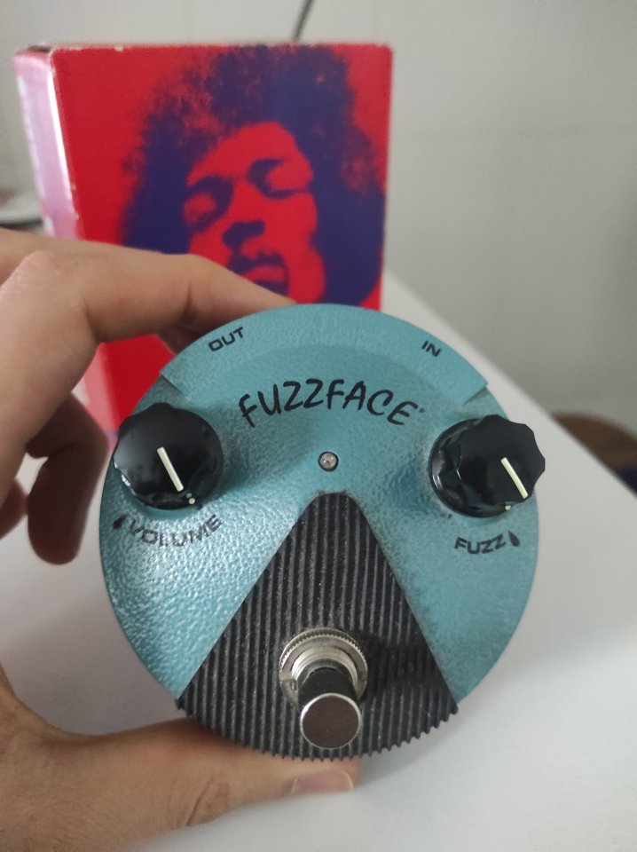 Cambio (o vendo) Fuzz Face mini por fuzz factory