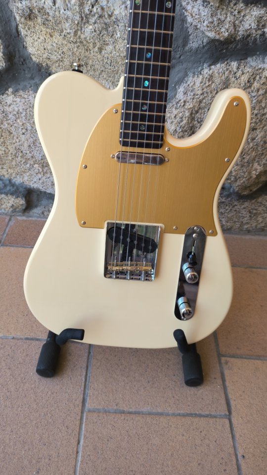 Sire Larry Carlton T7 Vintage White de segunda mano · Foto 2 de 6 · Segovia · 430 €