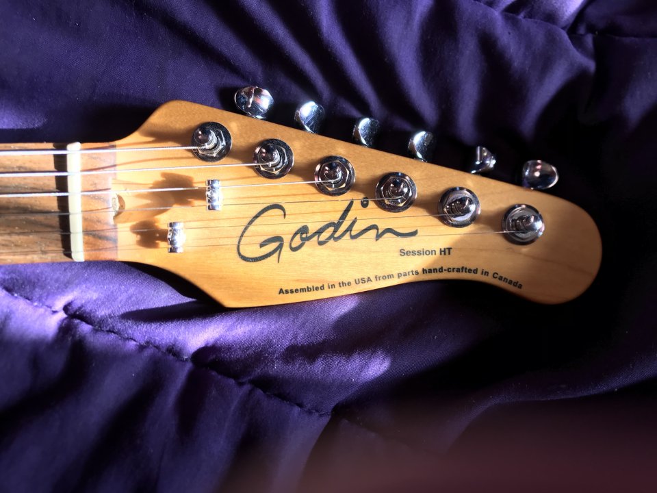 Godin Session HT Trans Cream RN